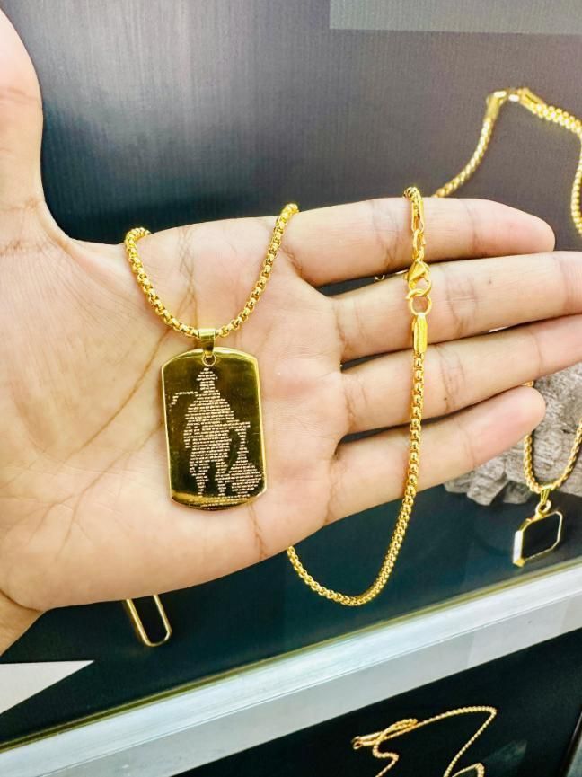 🌟 Golden Hanuman Chalisa Pendant with Chain | Gold-Plated Spiritual Jewelry for Men | Divine Blessings & Protection ⭐⭐⭐⭐⭐ 558,609 Reviews